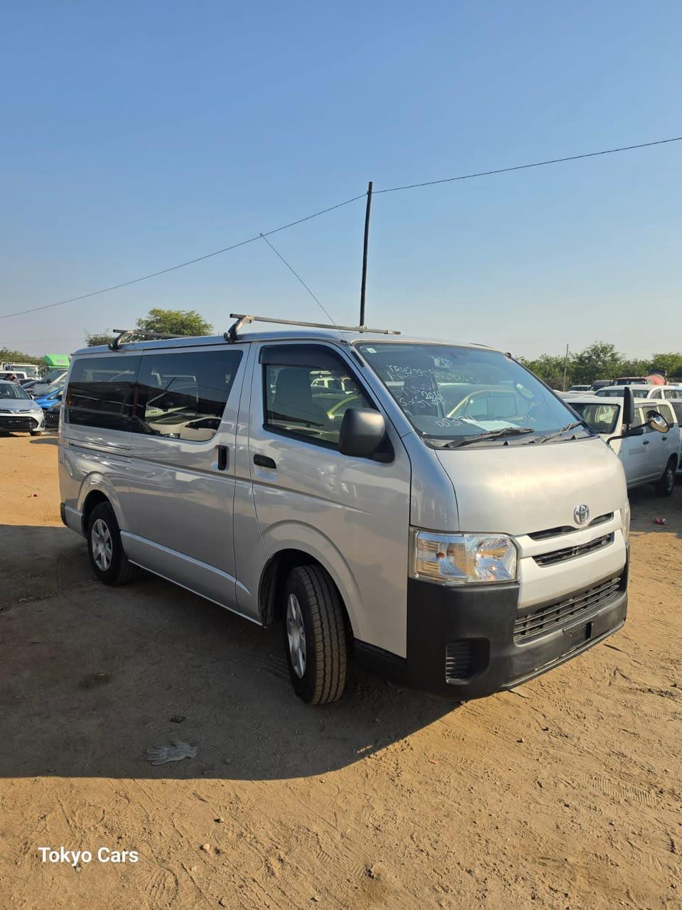 Toyota HiAce Super GL